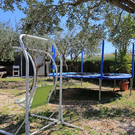 House With A Parking Space - 23967 טרוגיר