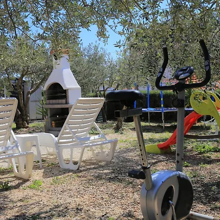 House With A Parking Space - 23967 בית נופש *